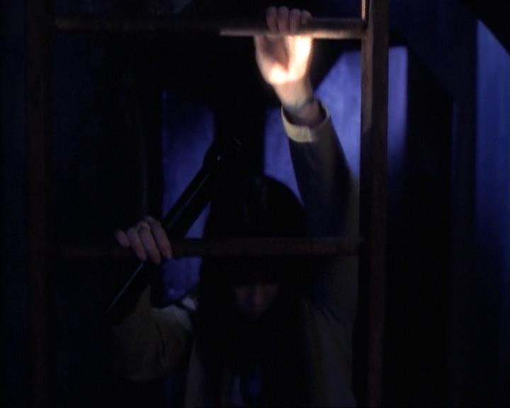 Charmed-Online-dot-net_119OutOfSight1743.jpg