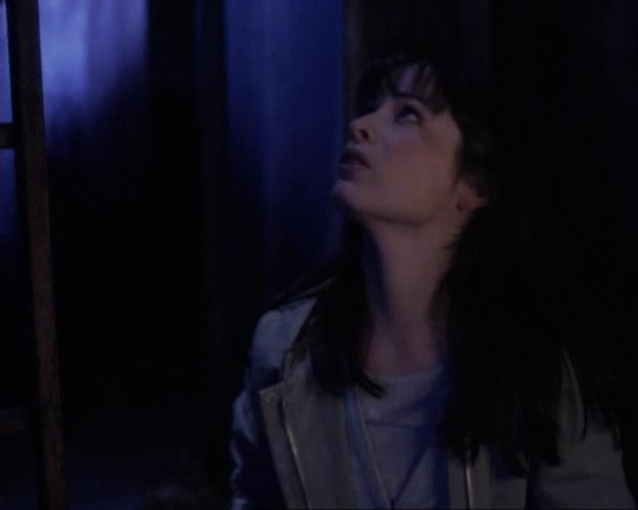 Charmed-Online-dot-net_119OutOfSight1748.jpg