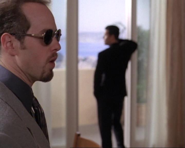 Charmed-Online-dot-net_119OutOfSight1789.jpg