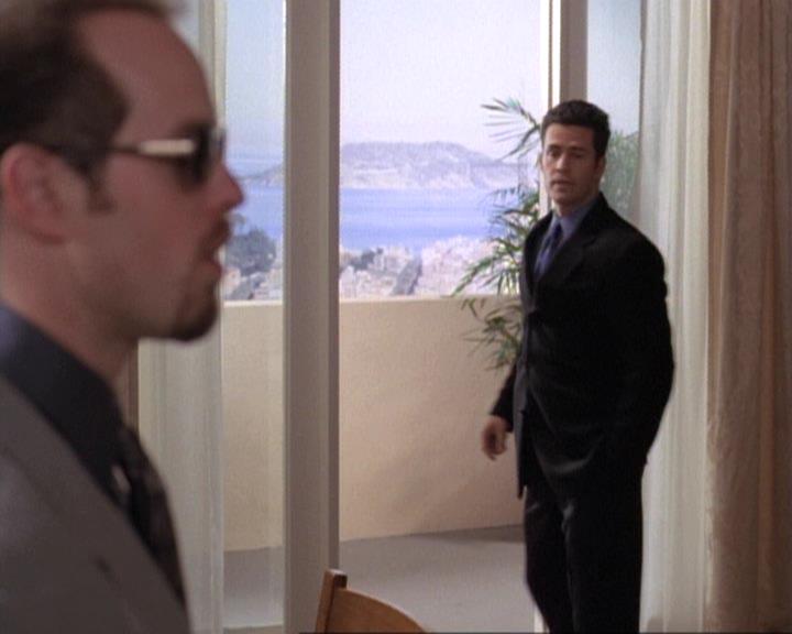 Charmed-Online-dot-net_119OutOfSight1790.jpg