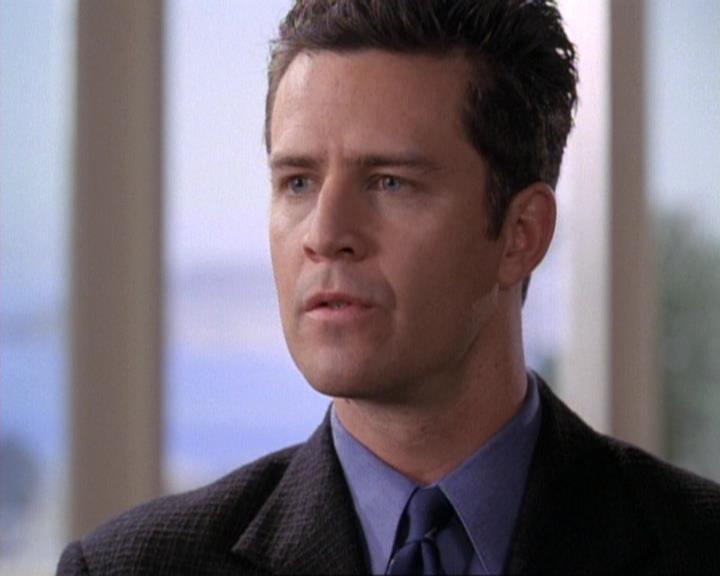 Charmed-Online-dot-net_119OutOfSight1800.jpg