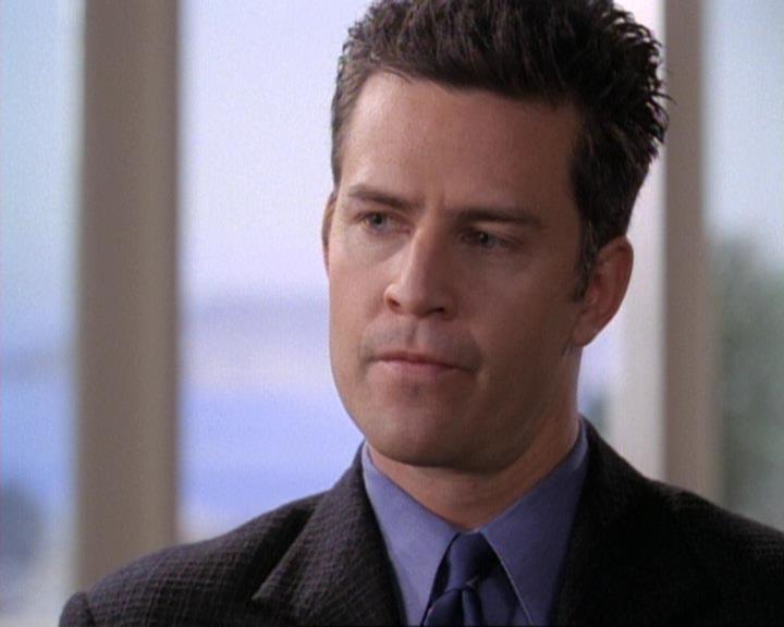 Charmed-Online-dot-net_119OutOfSight1802.jpg