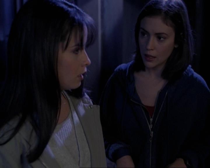 Charmed-Online-dot-net_119OutOfSight1822.jpg