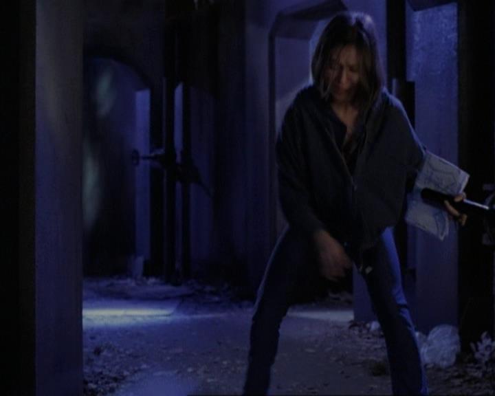 Charmed-Online-dot-net_119OutOfSight1838.jpg