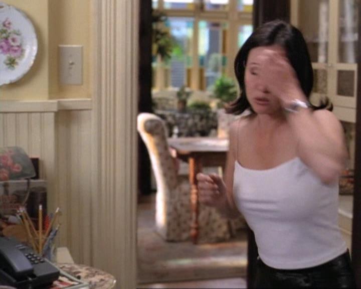 Charmed-Online-dot-net_119OutOfSight1866.jpg