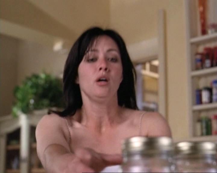 Charmed-Online-dot-net_119OutOfSight1868.jpg