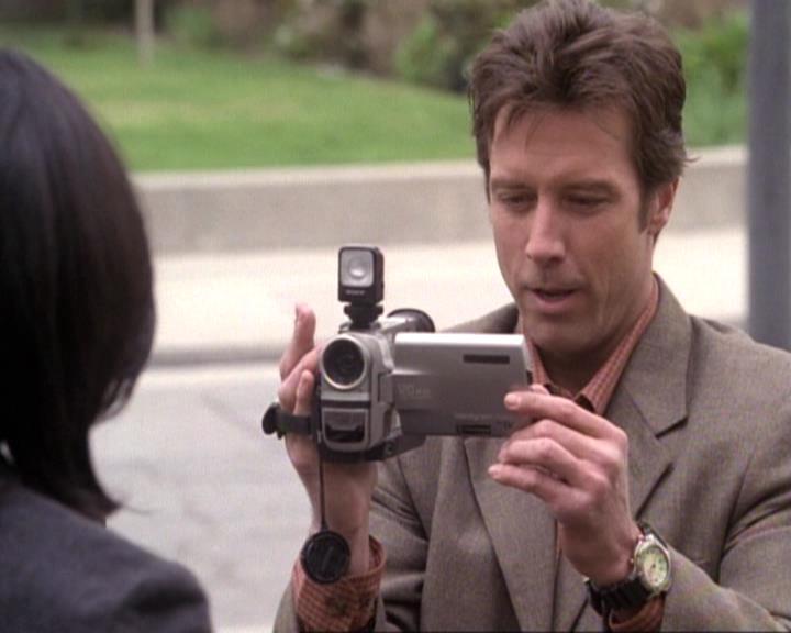 Charmed-Online-dot-net_119OutOfSight1894.jpg