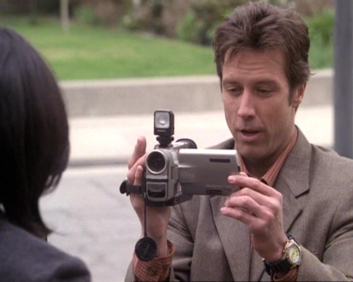 Charmed-Online-dot-net_119OutOfSight1904.jpg