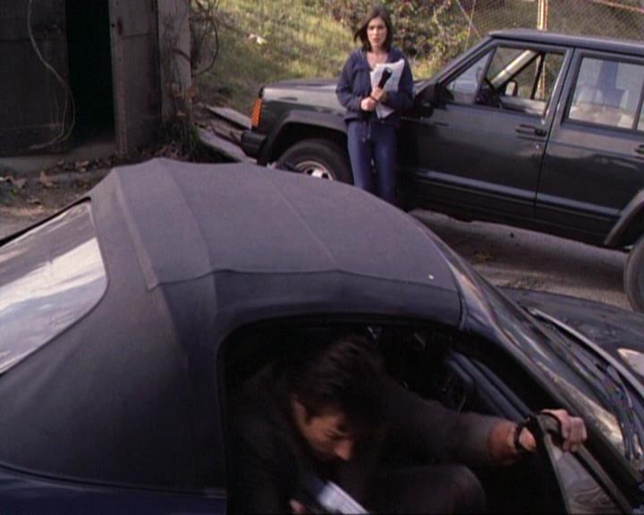 Charmed-Online-dot-net_119OutOfSight1924.jpg