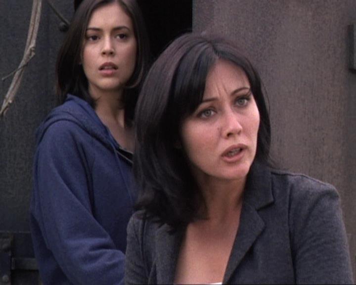 Charmed-Online-dot-net_119OutOfSight1932.jpg