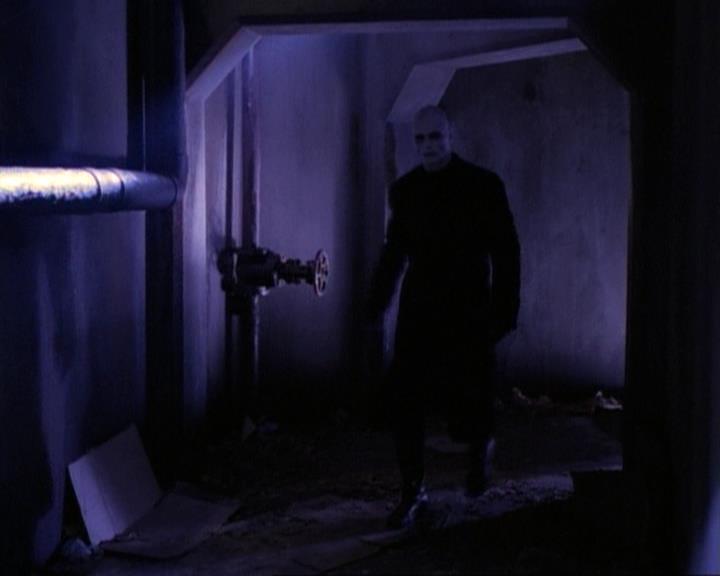 Charmed-Online-dot-net_119OutOfSight1947.jpg