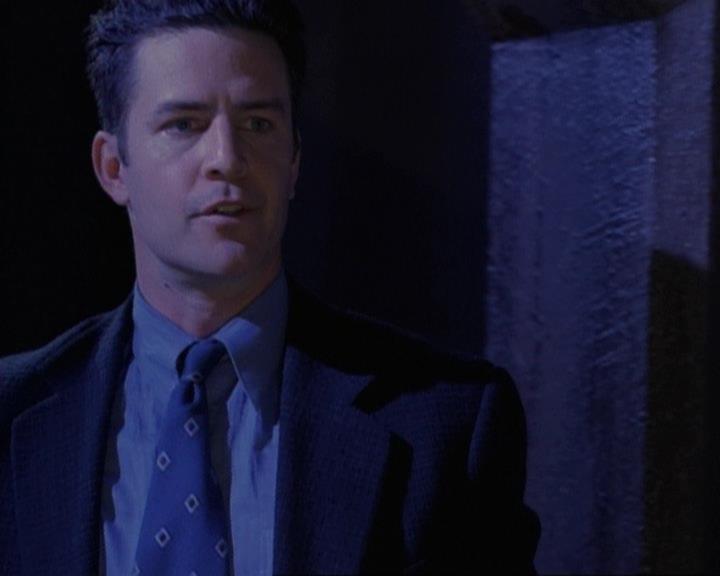 Charmed-Online-dot-net_119OutOfSight2072.jpg