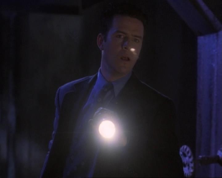 Charmed-Online-dot-net_119OutOfSight2077.jpg