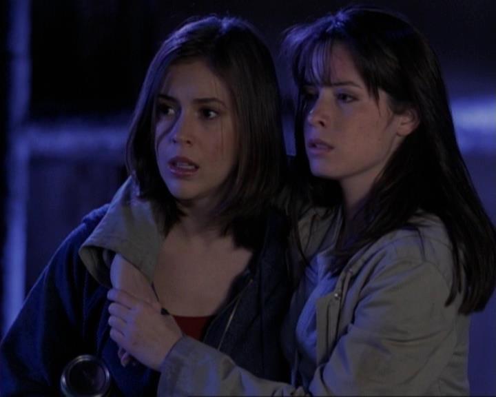 Charmed-Online-dot-net_119OutOfSight2083.jpg