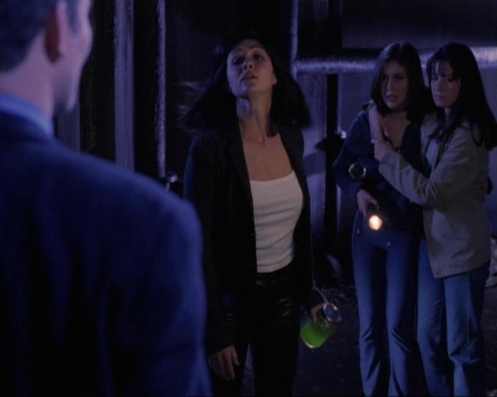 Charmed-Online-dot-net_119OutOfSight2098.jpg