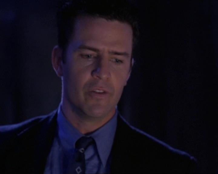 Charmed-Online-dot-net_119OutOfSight2102.jpg