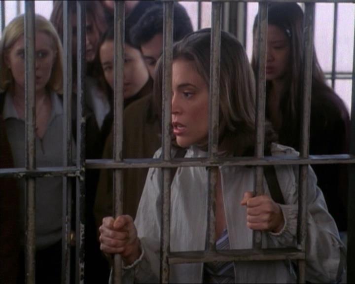 Charmed-Online-dot-net_120ThePowerOfTwo0277.jpg