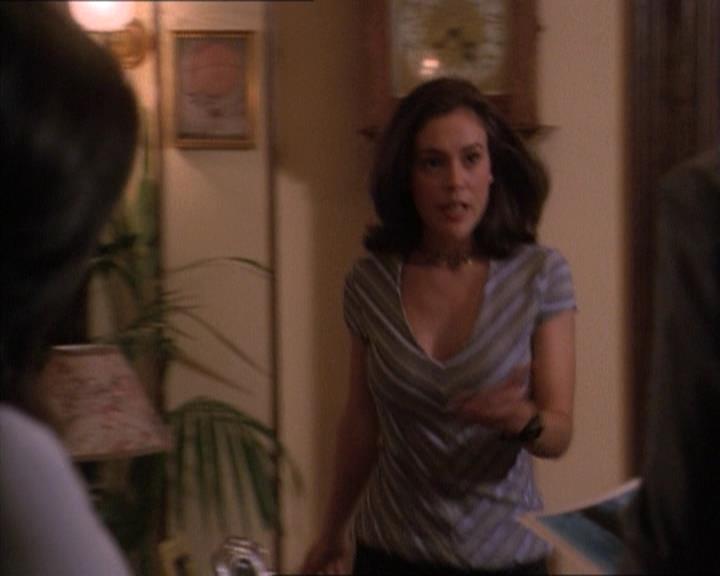 Charmed-Online-dot-net_120ThePowerOfTwo0654.jpg Charmed-Online-dot-net_120ThePowerOfTwo0654.jpg