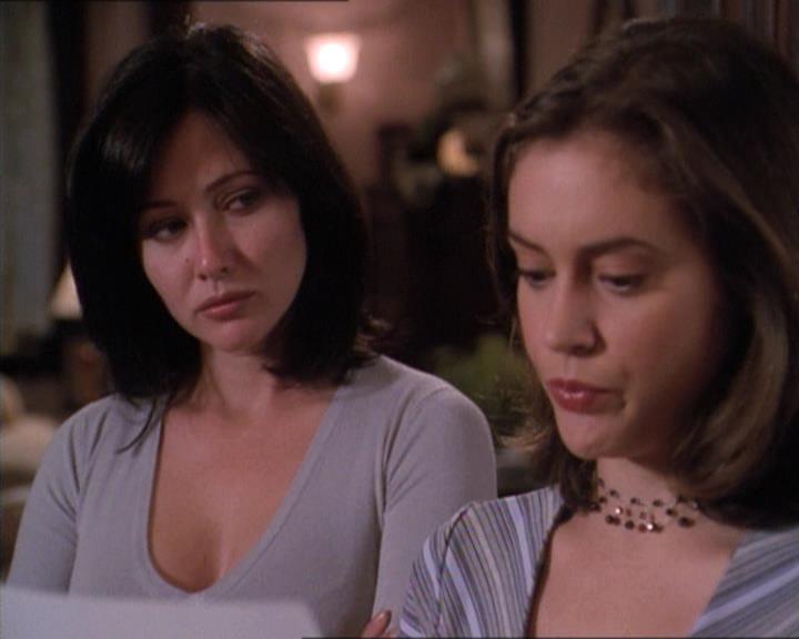 Charmed-Online-dot-net_120ThePowerOfTwo0679.jpg Charmed-Online-dot-net_120ThePowerOfTwo0679.jpg