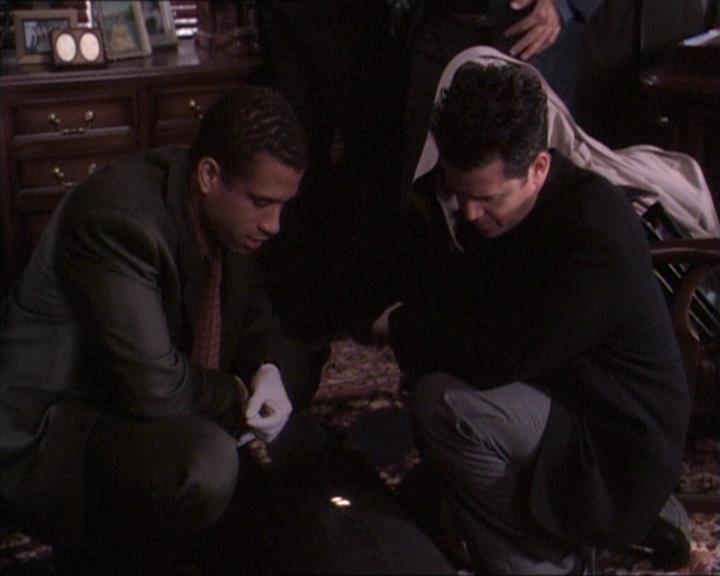 Charmed-Online-dot-net_120ThePowerOfTwo0837.jpg