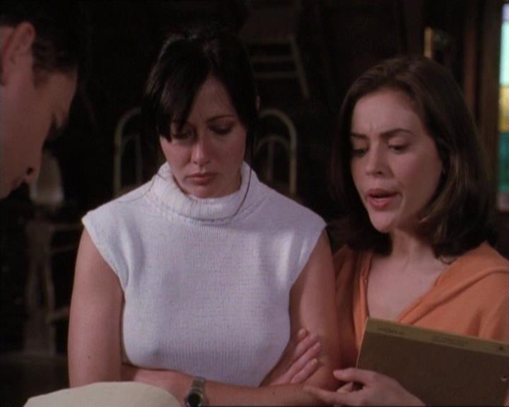 Charmed-Online-dot-net_120ThePowerOfTwo1048.jpg
