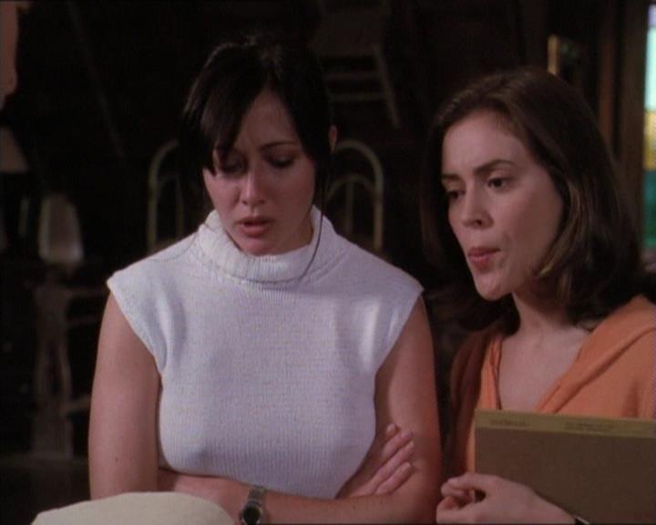 Charmed-Online-dot-net_120ThePowerOfTwo1049.jpg