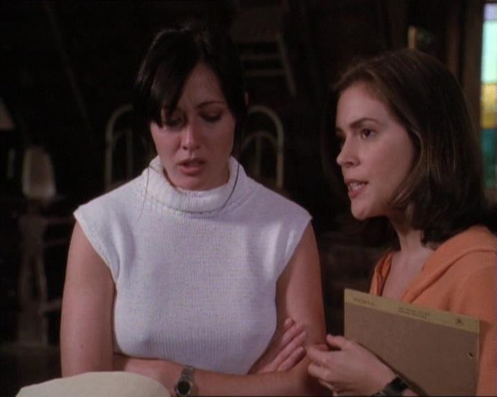 Charmed-Online-dot-net_120ThePowerOfTwo1050.jpg