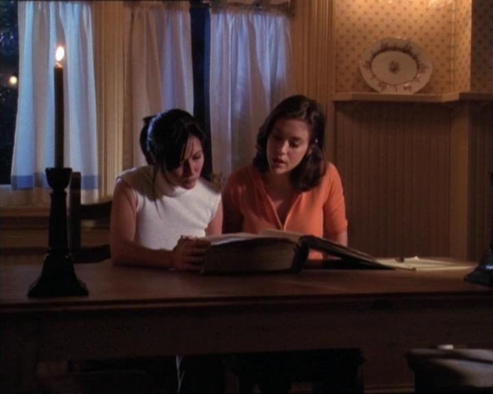 Charmed-Online-dot-net_120ThePowerOfTwo1635.jpg