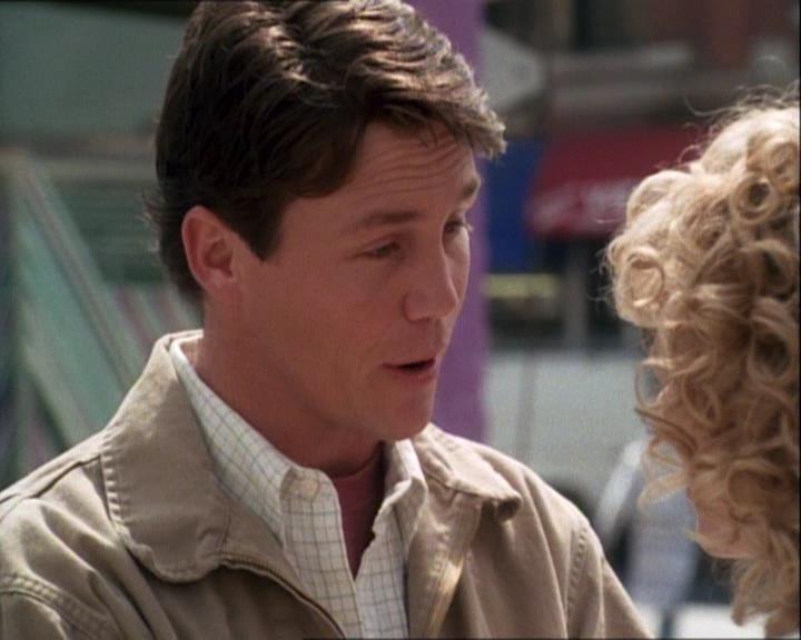 Charmed-Online-dot-net_121LoveHurts0053.jpg