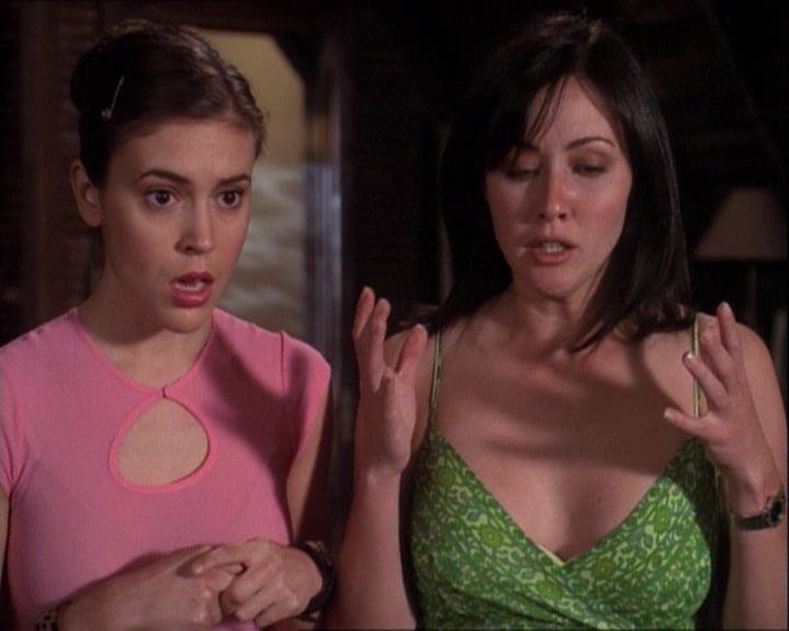 Charmed-Online-dot-net_121LoveHurts1098.jpg