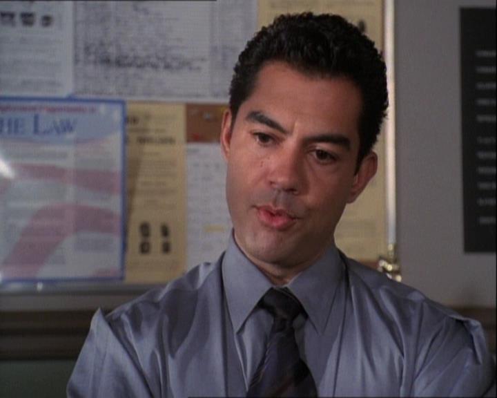 Charmed-Online-dot-net_121LoveHurts1178.jpg