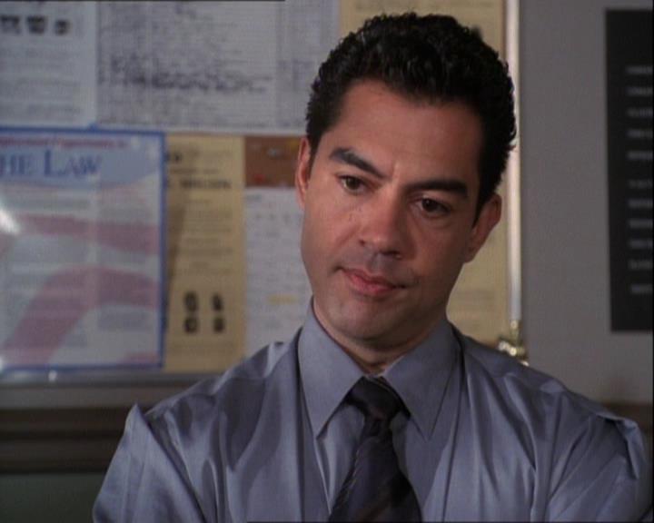 Charmed-Online-dot-net_121LoveHurts1179.jpg