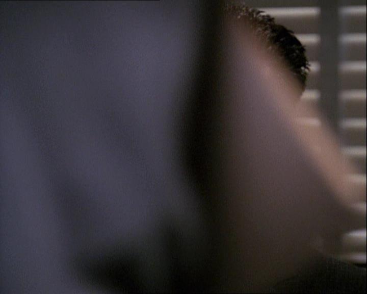 Charmed-Online-dot-net_121LoveHurts1187.jpg