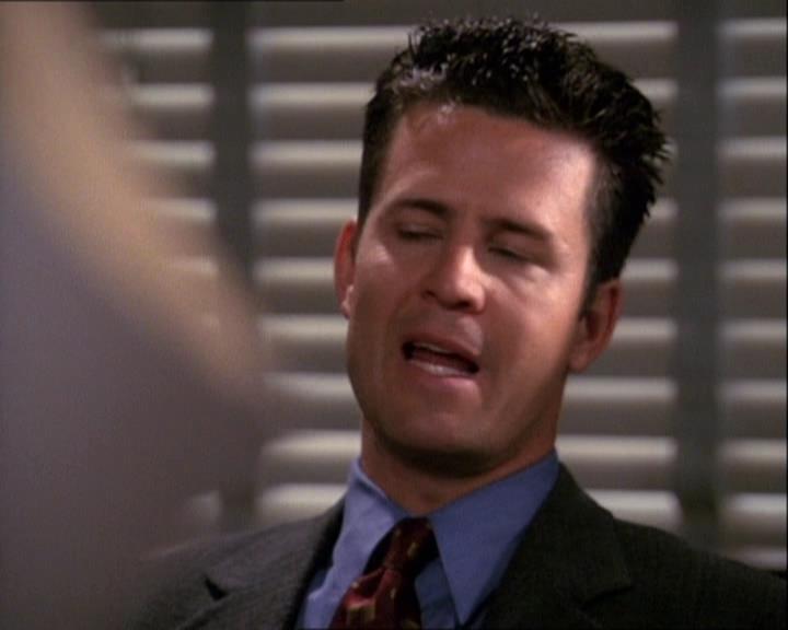 Charmed-Online-dot-net_121LoveHurts1188.jpg