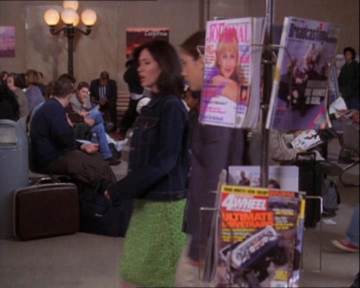 Charmed-Online-dot-net_121LoveHurts1298.jpg Charmed-Online-dot-net_121LoveHurts1298.jpg