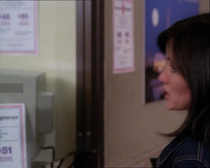 Charmed-Online-dot-net_121LoveHurts1334.jpg