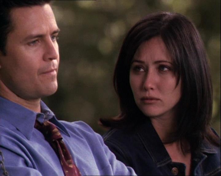 Charmed-Online-dot-net_121LoveHurts1665.jpg