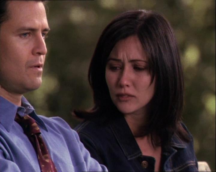 Charmed-Online-dot-net_121LoveHurts1667.jpg