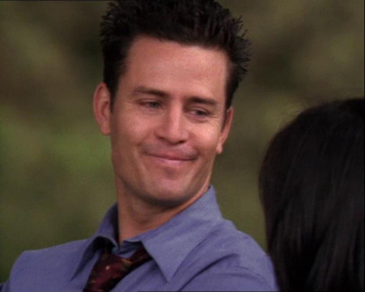 Charmed-Online-dot-net_121LoveHurts1674.jpg