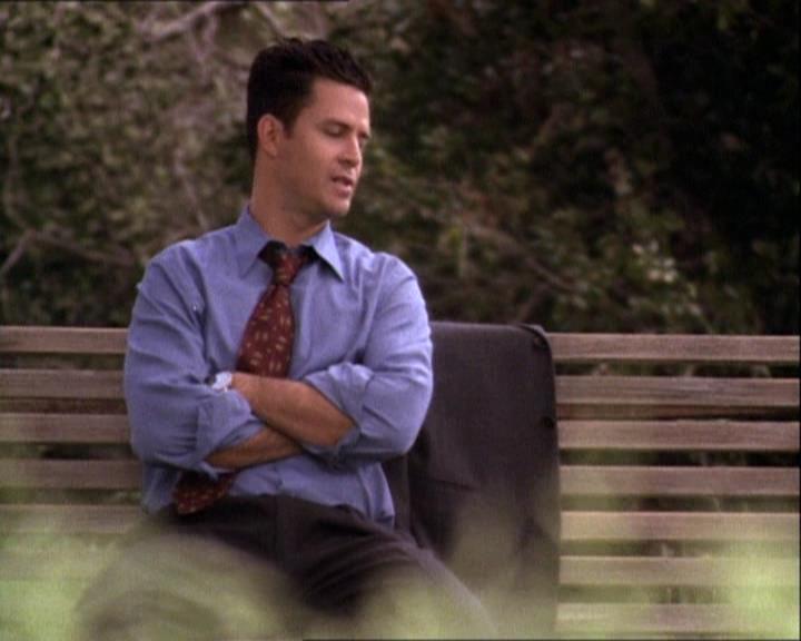 Charmed-Online-dot-net_121LoveHurts1684.jpg