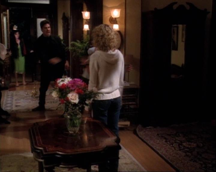 Charmed-Online-dot-net_121LoveHurts1894.jpg Charmed-Online-dot-net_121LoveHurts1894.jpg