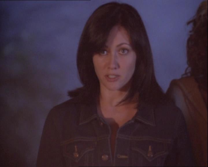 Charmed-Online-dot-net_121LoveHurts2016.jpg