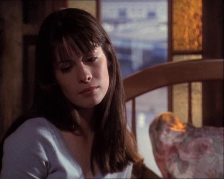 Charmed-Online-dot-net_121LoveHurts2223.jpg