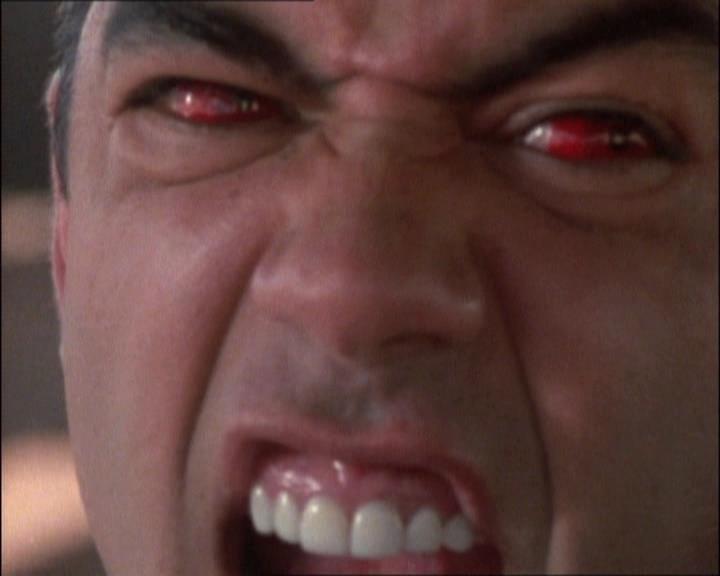 Charmed-Online-dot-net_121LoveHurts2331.jpg