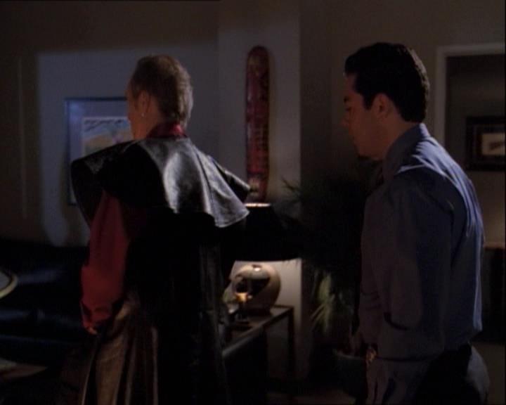 Charmed-Online-dot-net_122DejaVuAllOverAgain0065.jpg