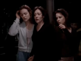 Charmed-Online-dot-net_Charmed-1x00UnairedPilot-1774.jpg