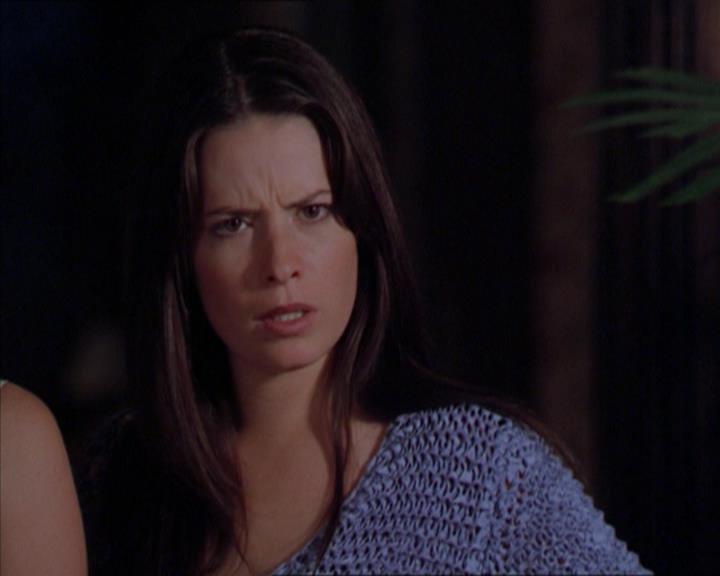 Charmed-Online_dot_net-2x01WitchTrial0110.jpg