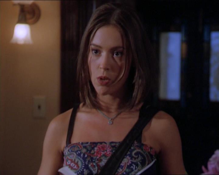 Charmed-Online_dot_net-2x01WitchTrial0142.jpg