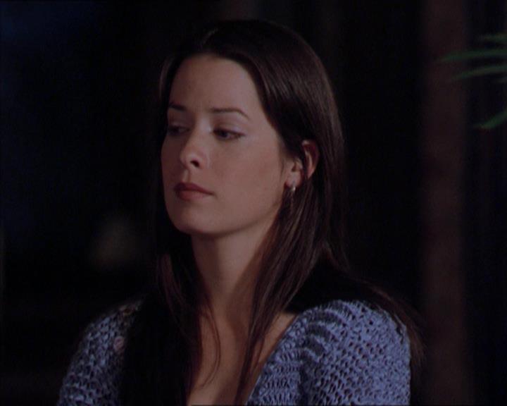 Charmed-Online_dot_net-2x01WitchTrial0149.jpg