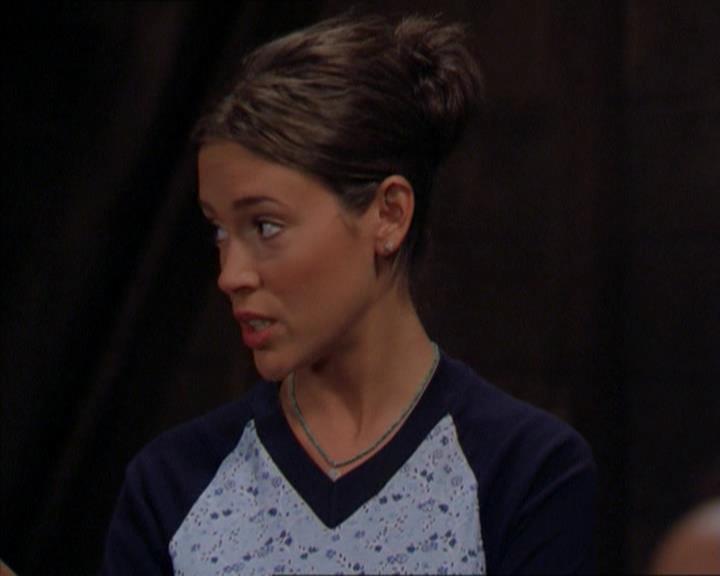 Charmed-Online_dot_net-2x01WitchTrial0340.jpg